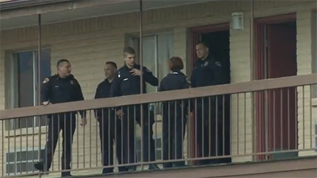 Niño de tres años dispara a sus padres con una pistola en EEUU